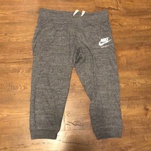 Cropped Nike Sweatpants